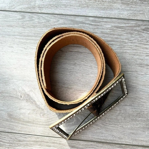 Aldo Rhinestones Distressed Leather  Belt Made in Canada - Picture 3 of 16